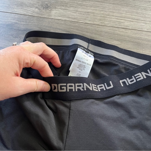 Garneau Womens Black Biking Cycling Shorts Padded Pull On Size Small - Picture 3 of 6